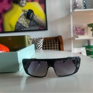 Vintage Laura Biagiotti Sunglasses 🕶️🖤